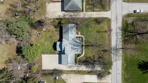 103 Clairhaven Dr, Hudson, OH 44236 photo 5