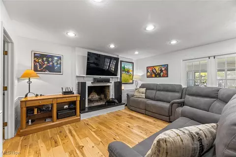103 Clairhaven Dr, Hudson, OH 44236 photo 8