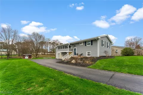 46550 Dogwood Cir, New Waterford, OH 44445