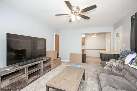 Living - 512 Willow Park Rd, Elyria, OH 44035 photo 1 of 2