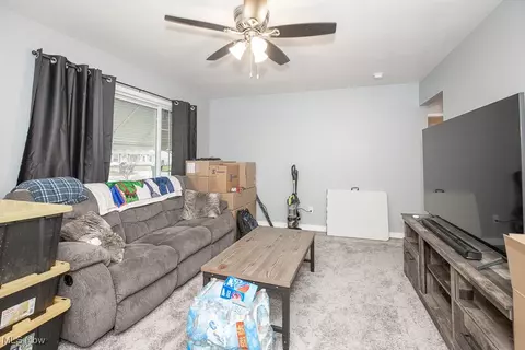 Living - 512 Willow Park Rd, Elyria, OH 44035 photo 2 of 2