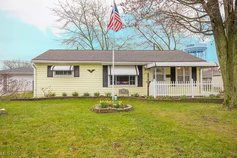 Exterior - 512 Willow Park Rd, Elyria, OH 44035 photo 4 of 4