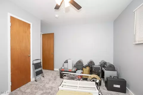 Bedroom - 512 Willow Park Rd, Elyria, OH 44035 photo 4 of 4
