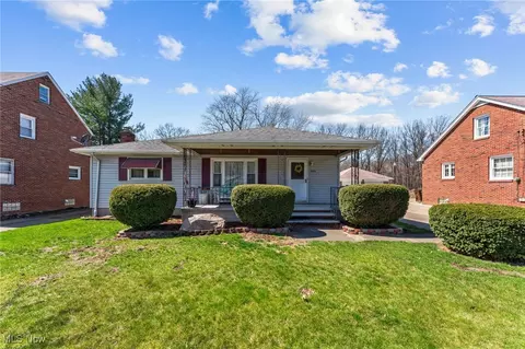 Exterior - 5170 Broadway, Lorain, OH 44052 photo 3 of 9