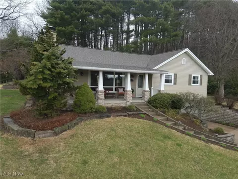 259 Downey Hill Dr NE, Dover, OH 44622