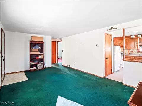 3350 Grant St, Lorain, OH 44052 photo 5