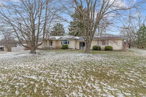 4999 Hudson Dr, Stow, OH 44224