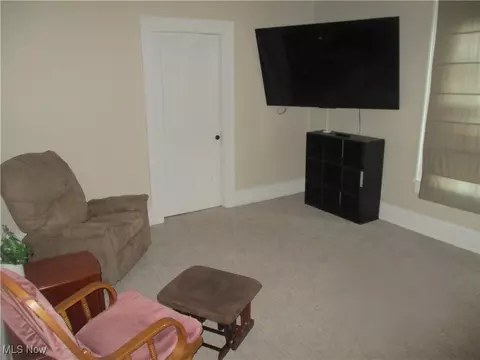 Living - 131 Cherry St, Barnesville, OH 43713 photo 4 of 5