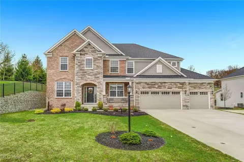 7214 Hawthorn Trce, Independence, OH 44131