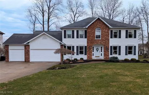 447 Medway Rd, Highland Heights, OH 44143