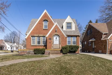 15054 Rosemary Ave, Cleveland, OH 44111