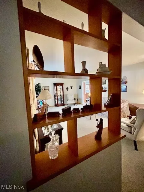Entry Way - 264 Trease Rd, Wadsworth, OH 44281 photo 2 of 2