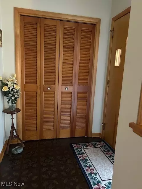Entry Way - 264 Trease Rd, Wadsworth, OH 44281 photo 1 of 2