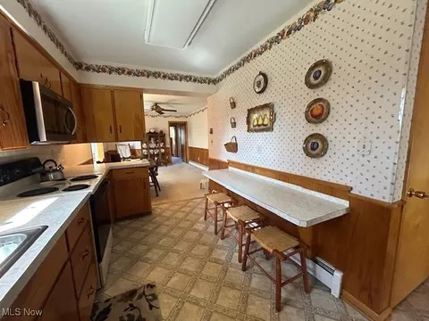 Kitchen - 264 Trease Rd, Wadsworth, OH 44281 photo 1 of 3