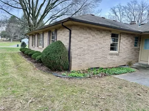 Exterior - 264 Trease Rd, Wadsworth, OH 44281 photo 5 of 6