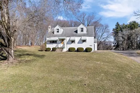 9039 Traphagen St NW, Massillon, OH 44646