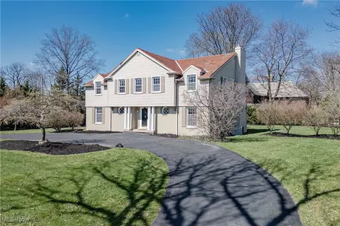 19801 S Woodland Rd, Shaker Heights, OH 44122