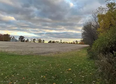Youngstown Pittsburgh Road, New Middletown, OH 44442