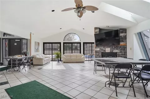 1203 Red Tail Hawk Ct #4, Boardman, OH 44512 photo 37