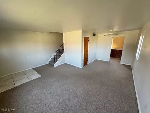 1618 Ridgewick Dr, Wickliffe, OH 44092 photo 3
