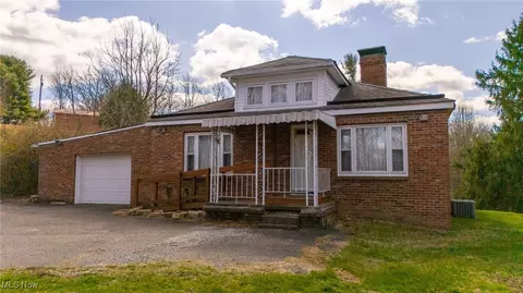 56260 Davis Rd, Bellaire, OH 43906