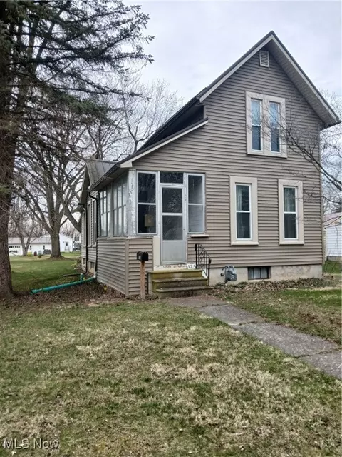 125 Middle St, Wellington, OH 44090