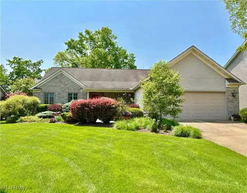 13261 Cheryl Dr, Strongsville, OH 44136