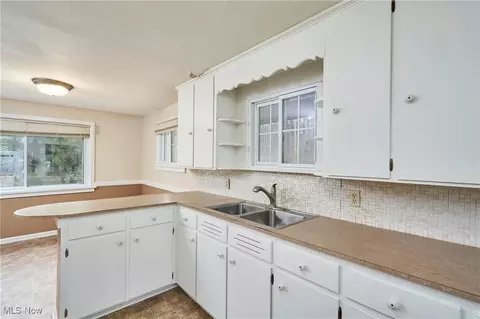 3855 Granger Rd, Bath, OH 44210 photo 8