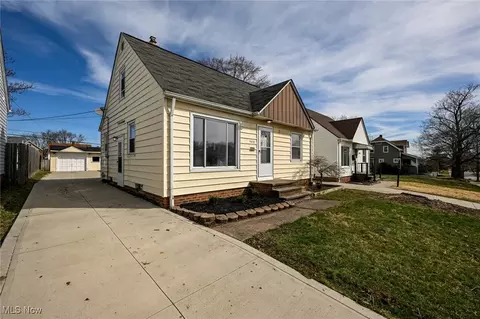 4430 Lincoln Ave, Parma, OH 44134
