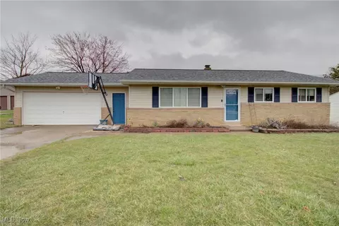 19071 Howe Rd, Strongsville, OH 44136