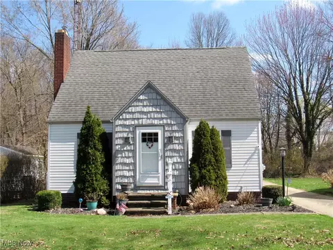 216 Belle Ave NW, Massillon, OH 44646
