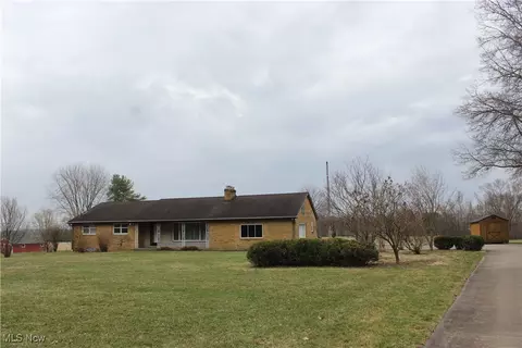 6408 Meese Rd NE, Alliance, OH 44601