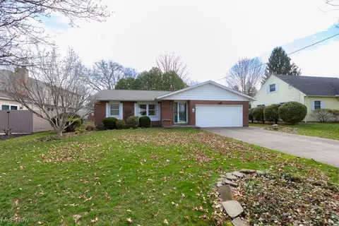 301 Owosso Ave, Fairlawn, OH 44333