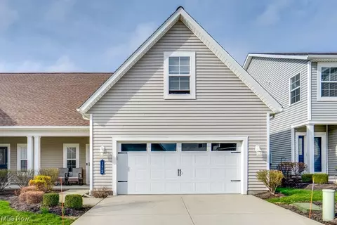 172 Larimar Dr, Willowick, OH 44095