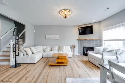 Living - 172 Larimar Dr, Willowick, OH 44095 photo 1 of 2