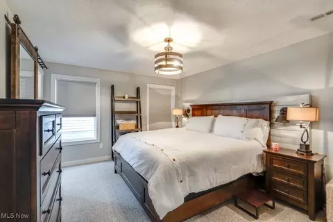 Bedroom - 172 Larimar Dr, Willowick, OH 44095 photo 1 of 6