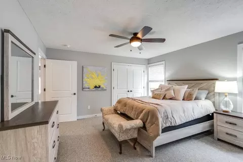 Bedroom - 172 Larimar Dr, Willowick, OH 44095 photo 4 of 6