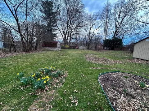 Exterior - 147 Brookfield Ave, Boardman, OH 44512 photo 1 of 2