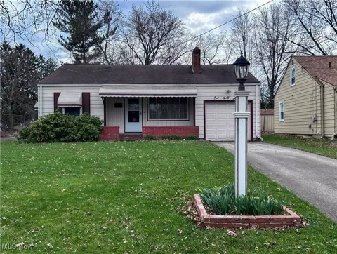 147 Brookfield Ave, Boardman, OH 44512