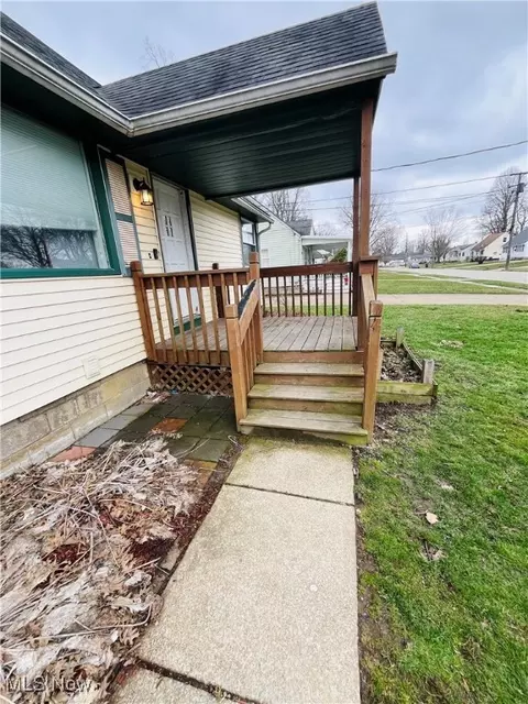 1406 Myrtle Ave, Ashtabula, OH 44004 photo 9