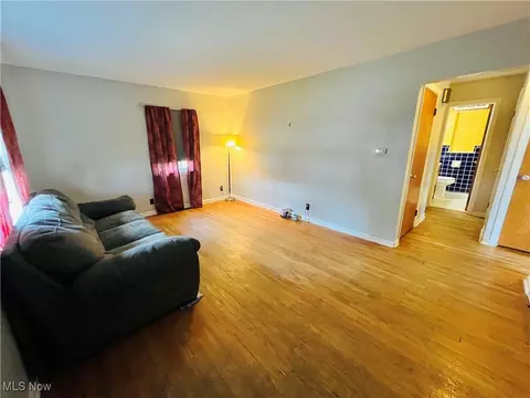 1406 Myrtle Ave, Ashtabula, OH 44004 photo 2