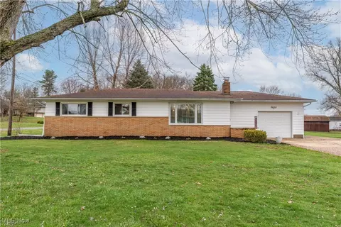 3267 Nidover Dr, Springfield, OH 44312