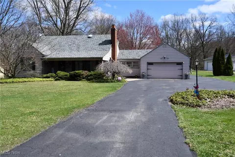 4659 Canfield Rd, Canfield, OH 44406