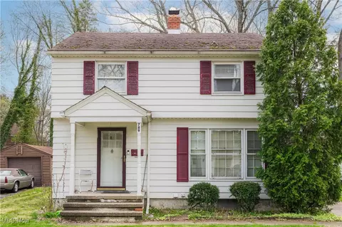 789 Seward Ave, Akron, OH 44320