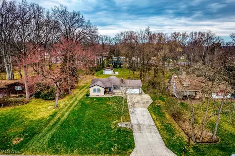 3943 Devon Dr SE, Warren, OH 44484 photo 6