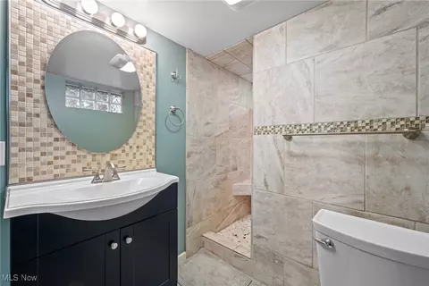 3943 Devon Dr SE, Warren, OH 44484 photo 35