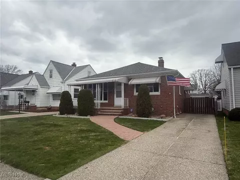 5106 Wood Ave, Parma, OH 44134