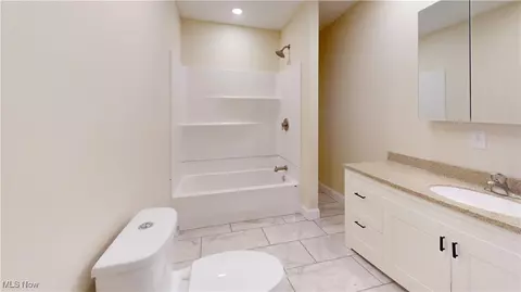 Entry Way - 40 Main St, Vincent, OH 45784 photo 1 of 1