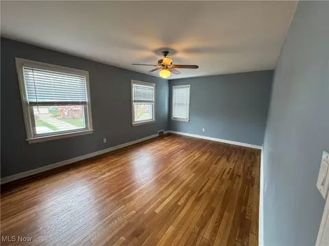 Living - 95 E 211th St, Euclid, OH 44123 photo 9 of 9
