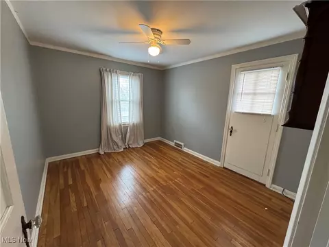 Bedroom - 95 E 211th St, Euclid, OH 44123 photo 1 of 6